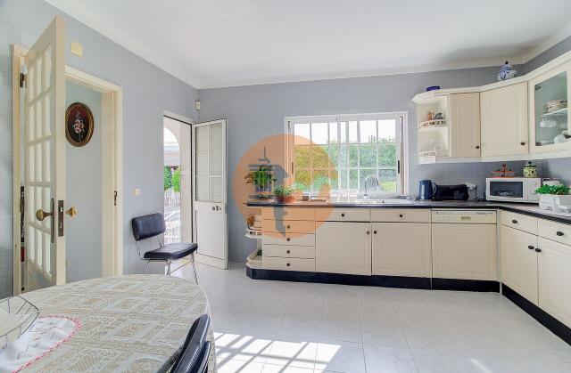 4 bedroom Villa in Altura