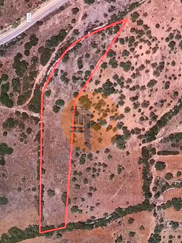 Land for sale in Paderne