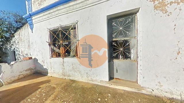 Land for sale in Pechão