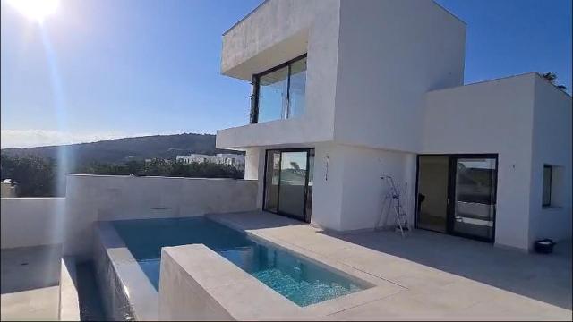 4 bedroom Villa in San Roque