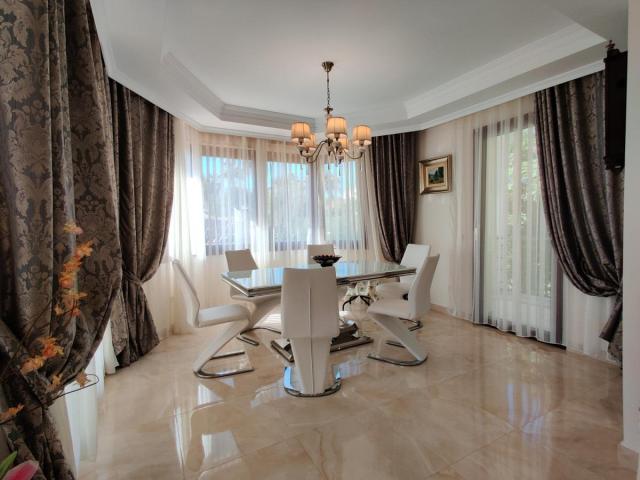 4 bedroom Villa in Marbella