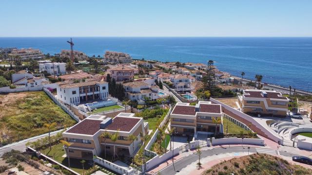 4 bedroom Semi in Mijas
