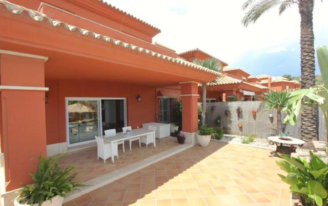 6 bedroom Semi in Marbella