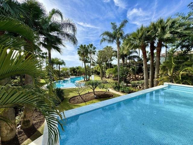 6 bedroom Villa in Marbella