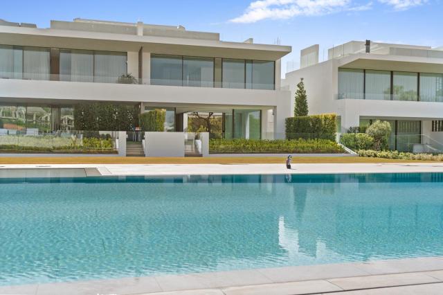 4 bedroom Semi in Marbella