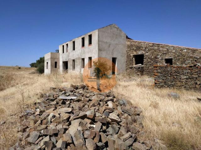 5 bedroom House in Herault