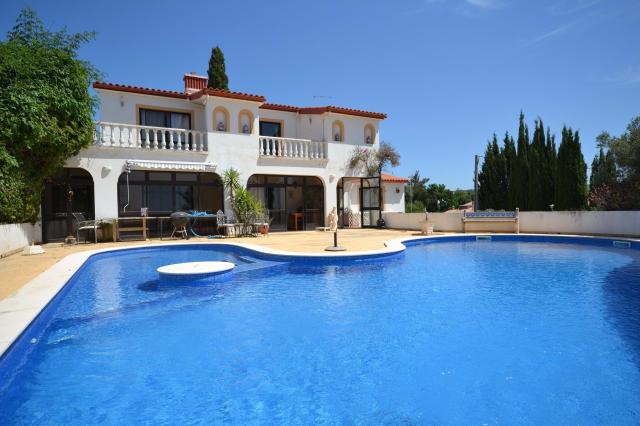 4 bedroom House in Faro