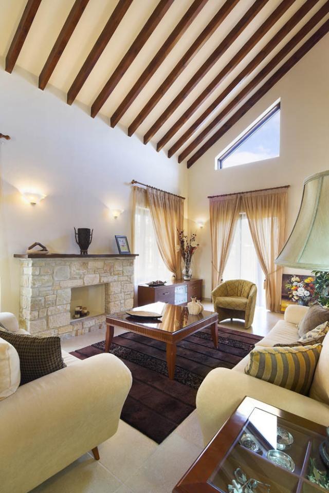 4 bedroom town house in Zanakia
