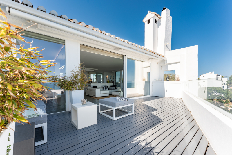 DREAMY SEA VIEWS, MODERN AND UNIQUE! IN CALAHONDA MIJAS 