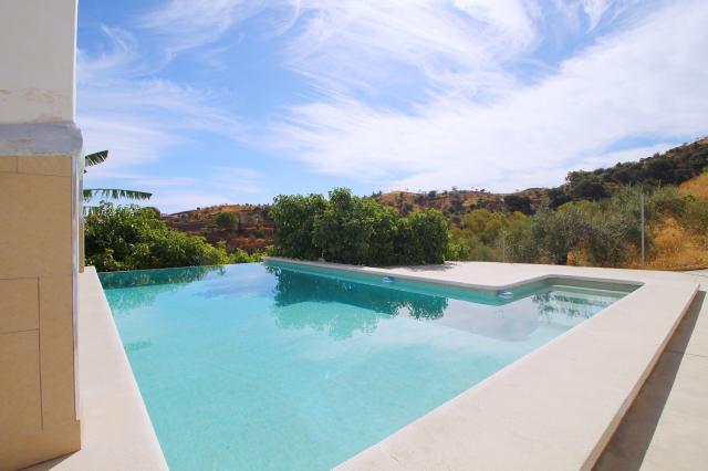 5 bedroom chalet in coin