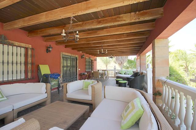 6 bedroom finca in monda