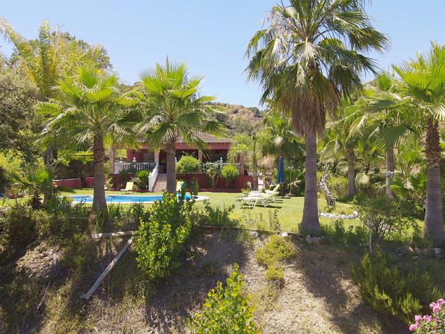 6 bedroom finca in monda