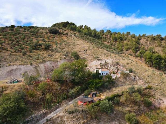 3 bedroom finca in el-burgo