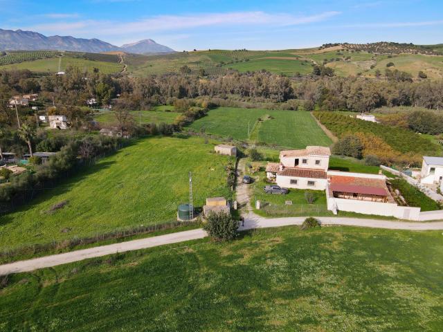 5 bedroom finca in coin