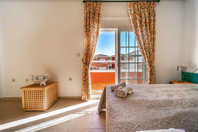 2 bedroom Villa in Altaona Golf & Country Village