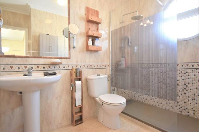 3 bedroom Quad Villa in Orihuela Costa