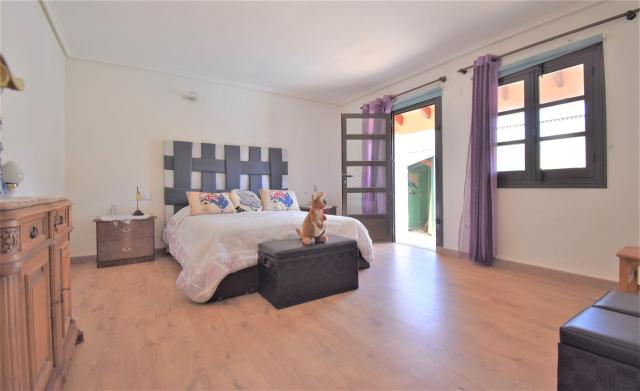 4 bedroom Detached Villa in Orihuela Costa