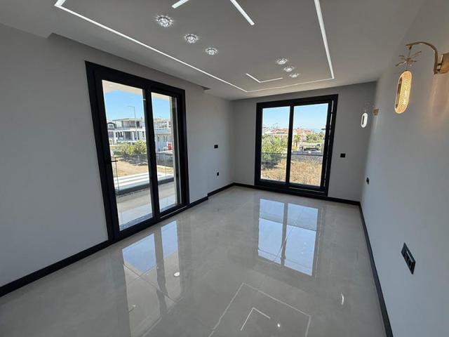 4 bedroom Villa in Altinkum