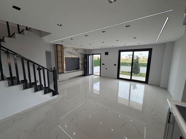 3 bedroom Villa in Altinkum