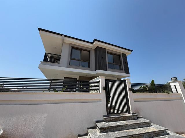 4 bedroom Villa in Altinkum