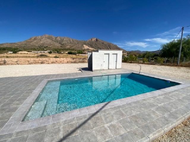 3 bedroom New Build in El Canton