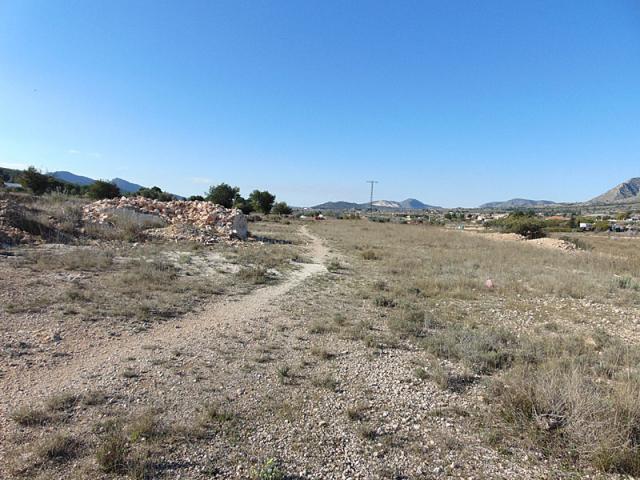 Land for sale in Hondon de las Nieves
