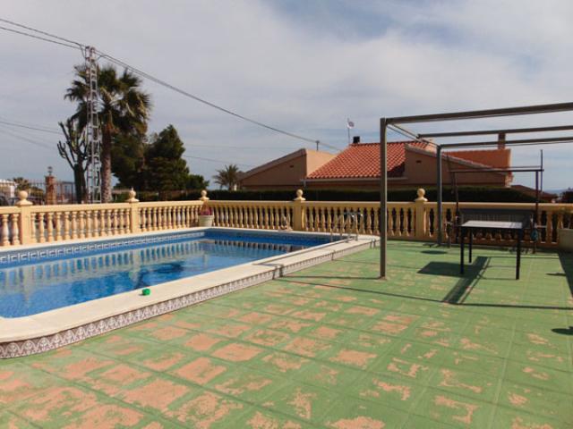 Commercial property for sale in Barbarroja