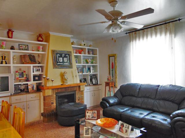 Commercial property for sale in Barbarroja