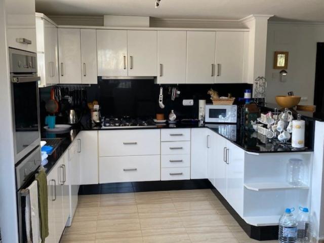 4 bedroom Villa in Hondon de los Frailes