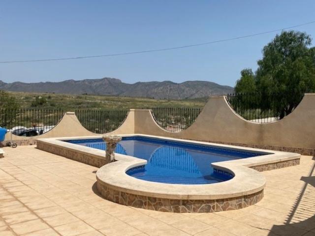 4 bedroom Villa in Hondon de los Frailes