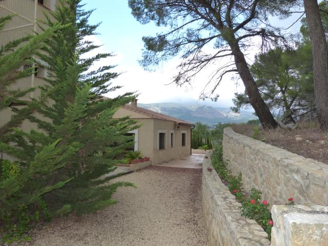 15 bedroom Country Property in Ibi