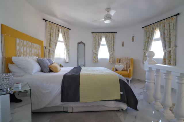 5 bedroom Detached Villa in Algorfa
