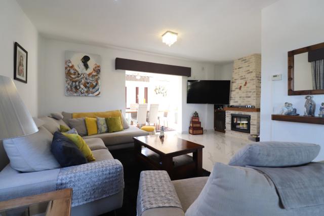 5 bedroom Detached Villa in Algorfa