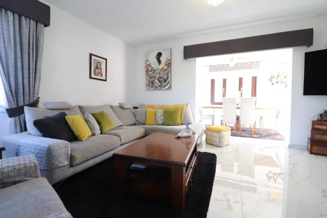 5 bedroom Detached Villa in Algorfa