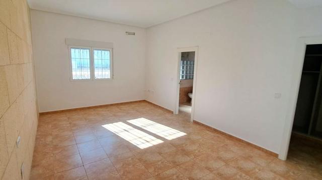 5 bedroom Country Property in Catral