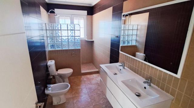 5 bedroom Country Property in Catral