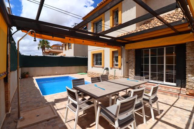 3 bedroom Semi Detached Villa in Los Montesinos
