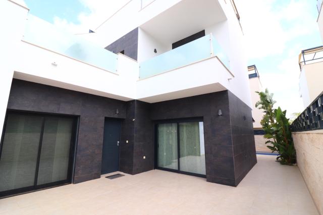 3 bedroom Semi Detached Villa in Benijofar