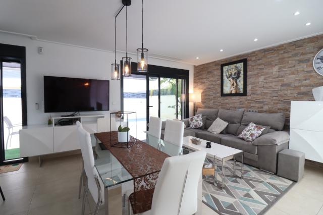 3 bedroom Semi Detached Villa in Benijofar