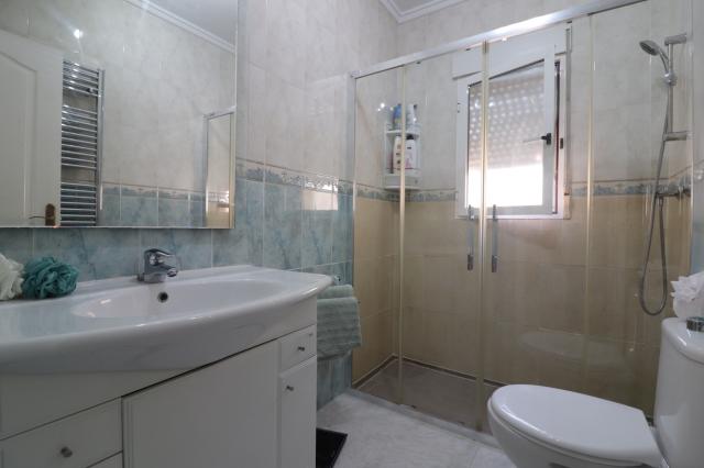 4 bedroom Detached Villa in Benimar