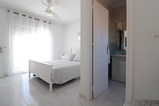 4 bedroom Detached Villa in Benimar