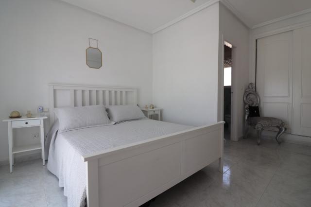 4 bedroom Detached Villa in Benimar