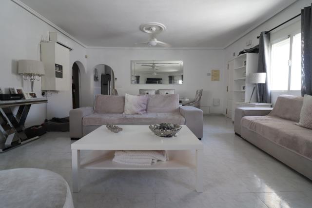 4 bedroom Detached Villa in Benimar