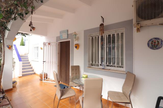 2 bedroom Quad Villa in Orihuela Costa