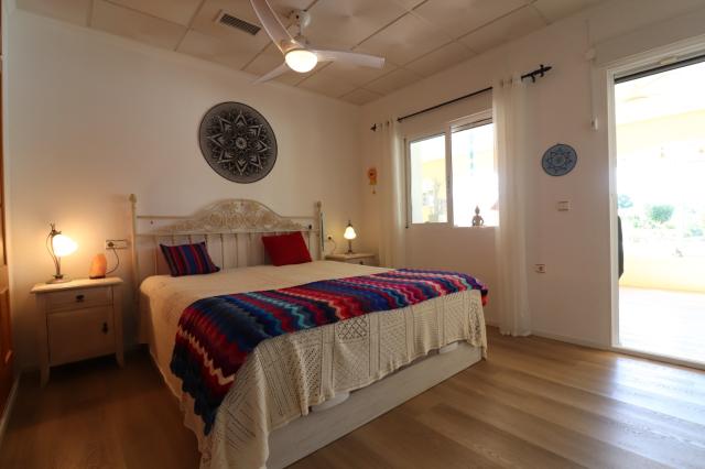 3 bedroom Country Property in Rafal