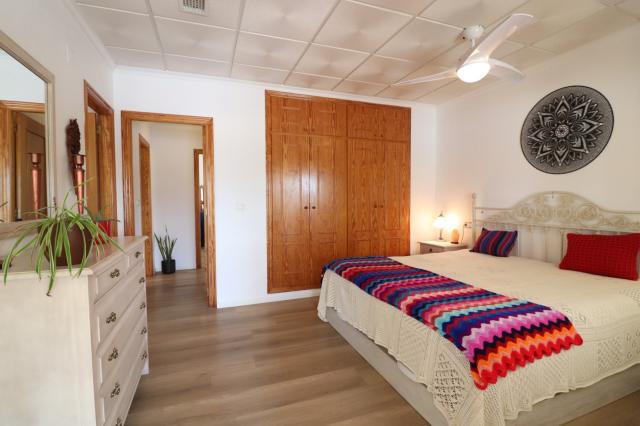 3 bedroom Country Property in Rafal