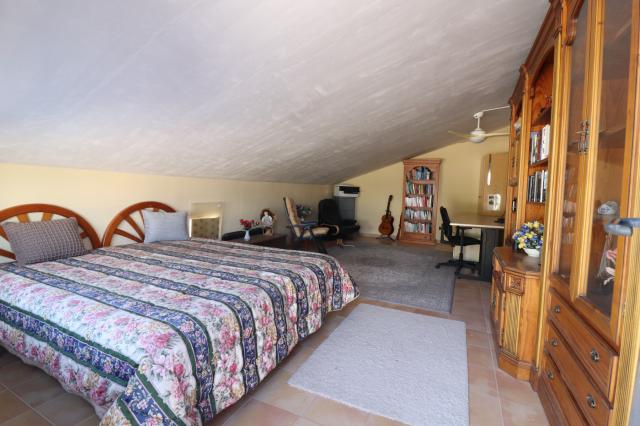 3 bedroom Country Property in Rafal