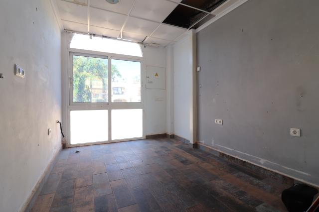 Commercial (Freehold) for sale in Algorfa