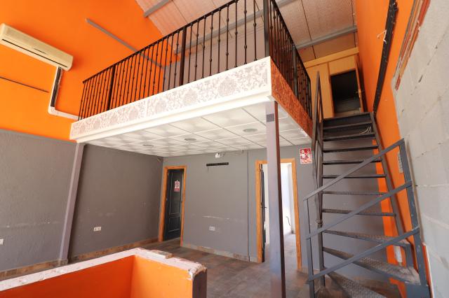 Commercial (Freehold) for sale in Algorfa