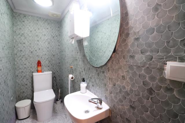 Commercial (Freehold) for sale in Torrevieja